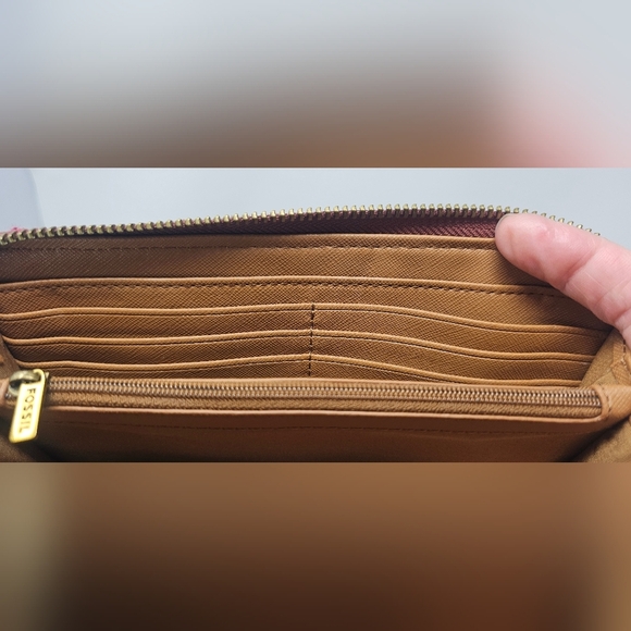 Fossil Jori Zip Clutch Wristlet RFID Wallet Leather Fabric Red White Brown NWOT - Picture 11 of 16